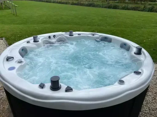 Fox spa cosmos ronde jacuzzi