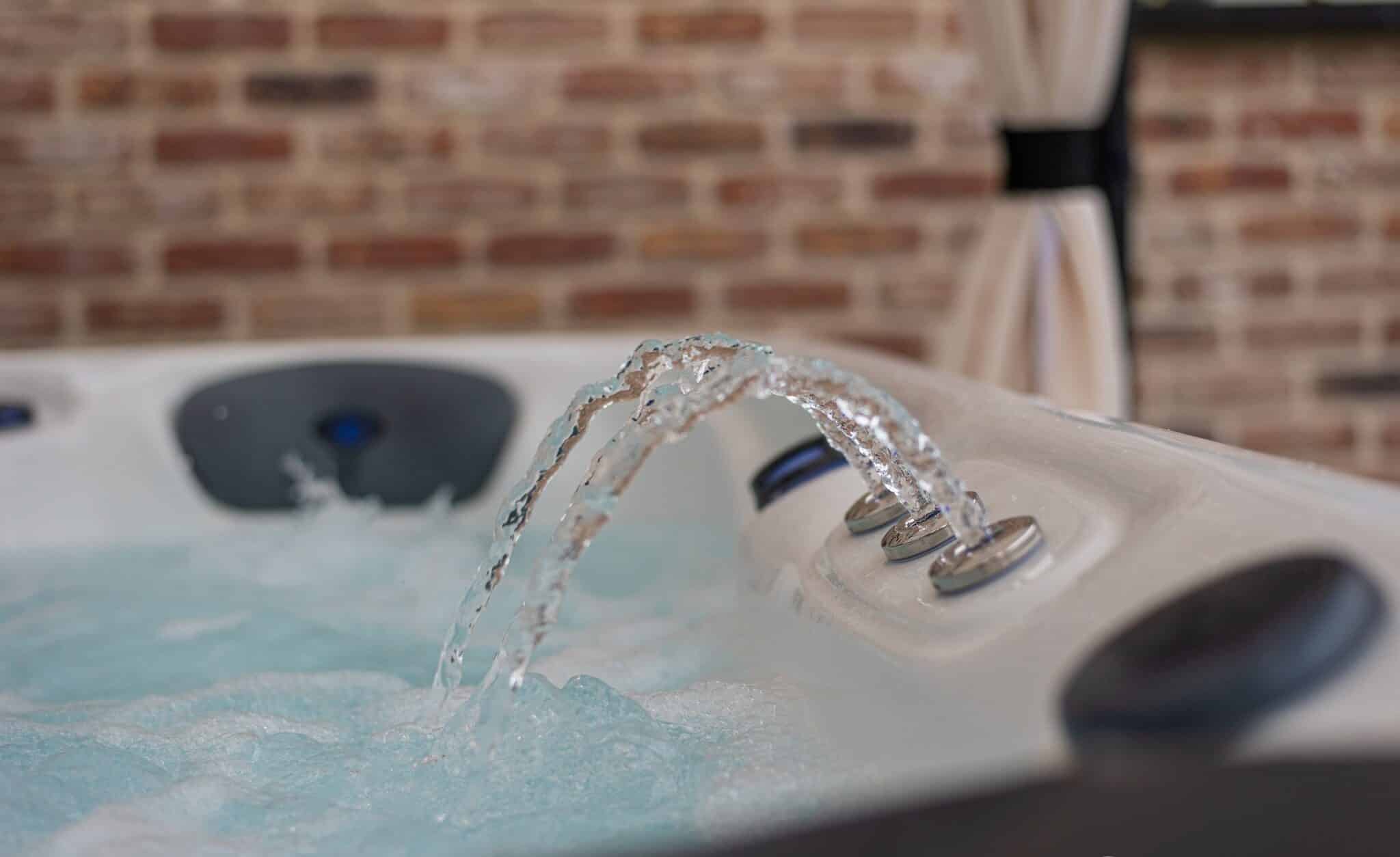 waterval in jacuzzi