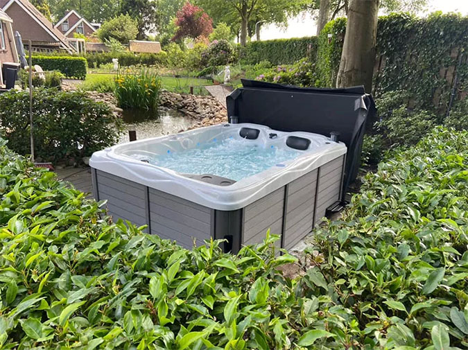 jacuzzi voor 1, 2 of 3 personen? Bekijk t/m 3 persoons spa