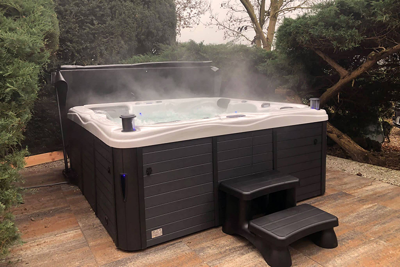 Myspa jacuzzi