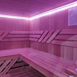 Discovery Sauna binnenkant.